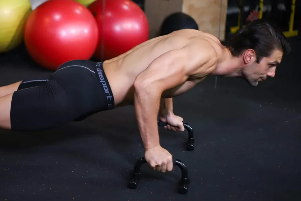 6 Best Push Up Bar Exercises For Effective Workout