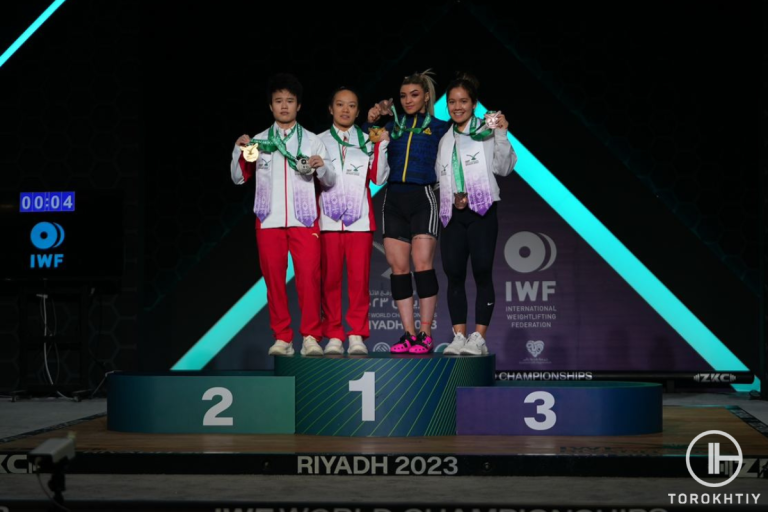 WWC In Riyadh 2023 Day 2: Women’s 49 kg Results – China sets 2 World Records