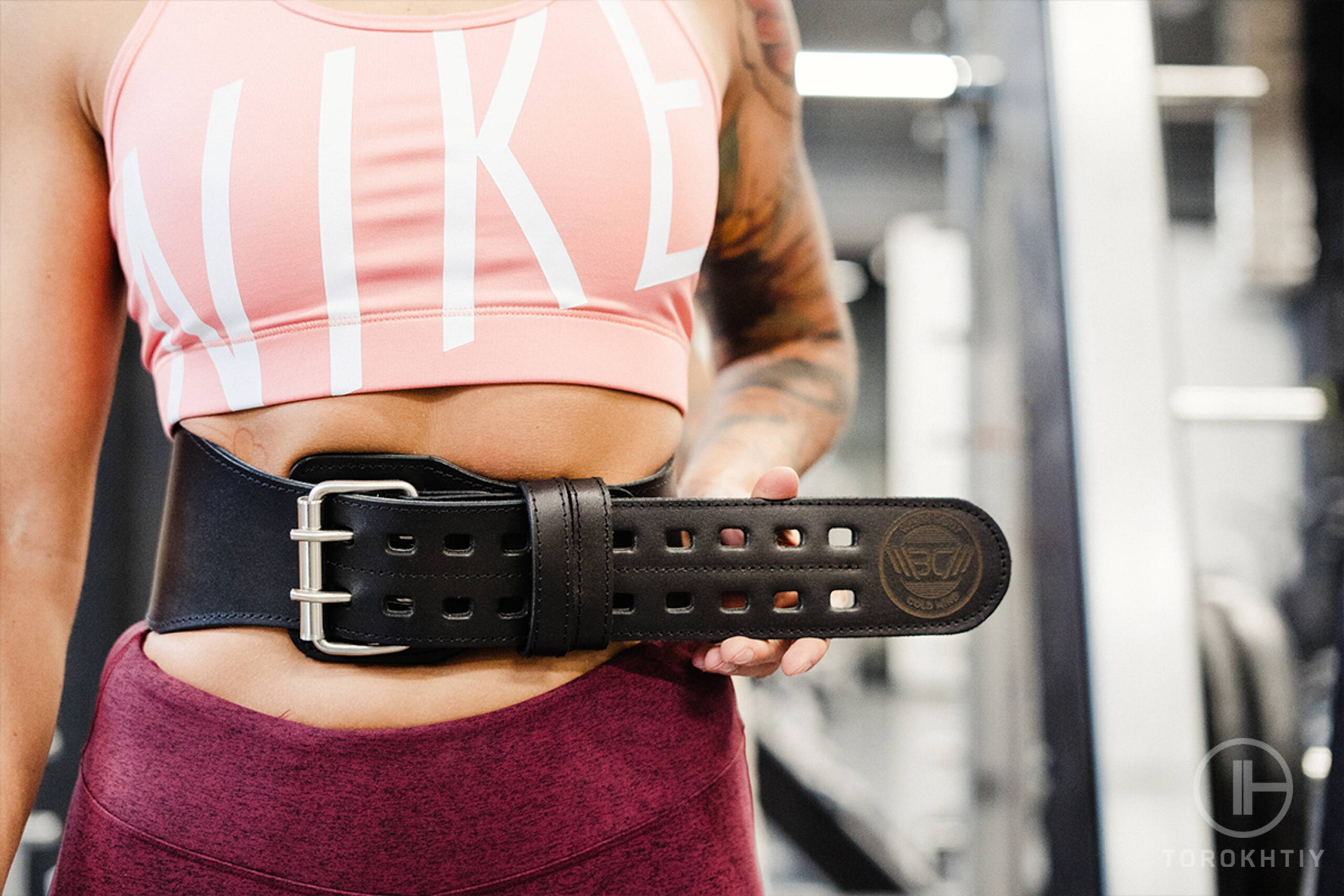 How Tight Should Your Lever Belt Be? #shorts #leverbelt #fitness #tutorial  