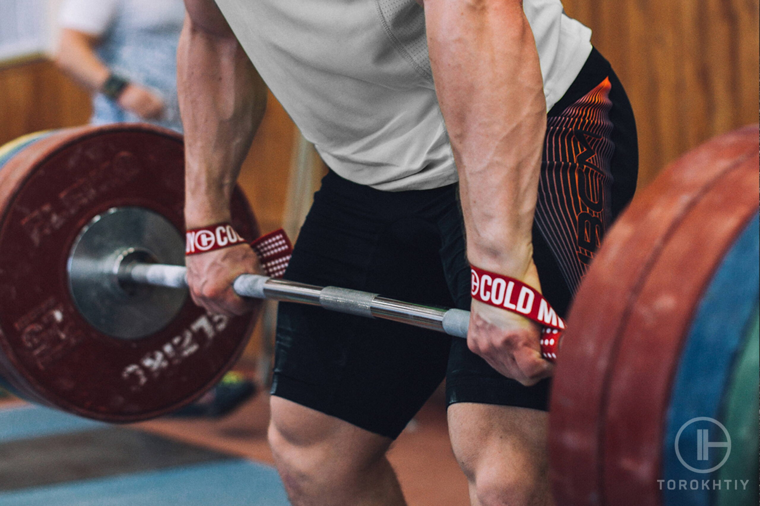 How to Use Deadlift Straps: A Step-By-Step Guide – Torokhtiy Weightlifting