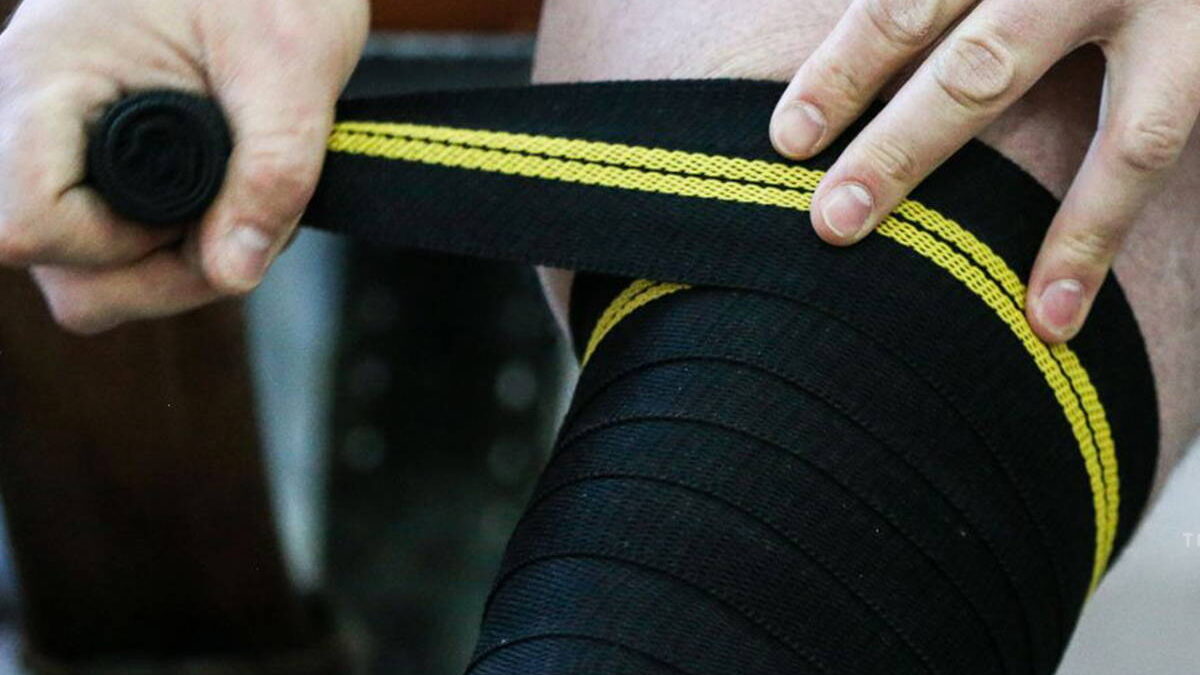 How To Use Knee Wraps: In-Depth Guide