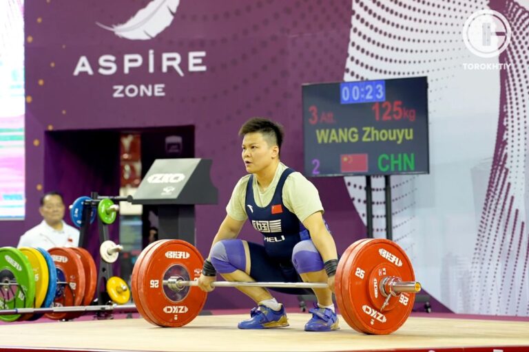 Wang Zhouyu won Silver in Total (also Silver in Snatch and Bronze in C&J) at IWF Grand Prix II in Qatar